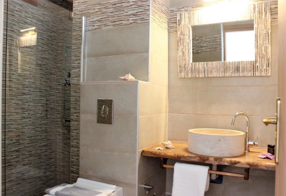 Deluxe Suites Ханья Экстерьер фото